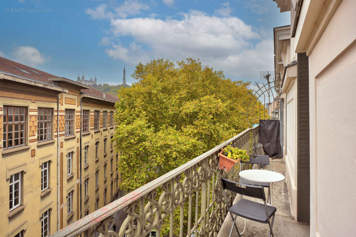 Appartement à LYON-1E