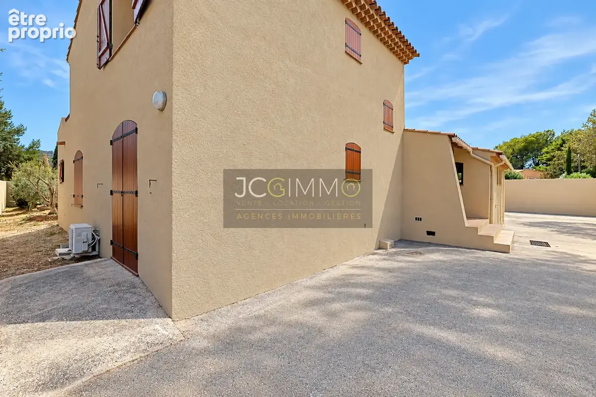 Villa T5 de 210m2 sur un terrain de 813m2 avec T2 indépendant - photo 22
