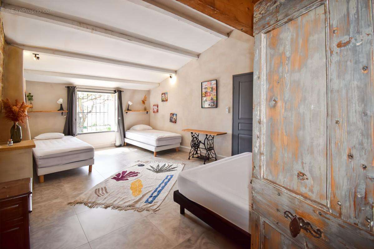 Maison à UZES