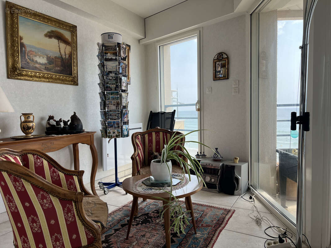 Face mer  Les Sables-d'Olonne   APPARTEMENT T4   3 chambres   Parking privatif   Cave - photo 16