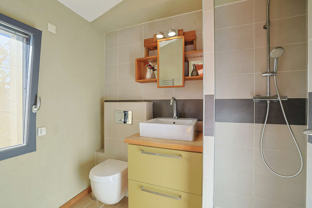 Maison à SOLLIES-PONT