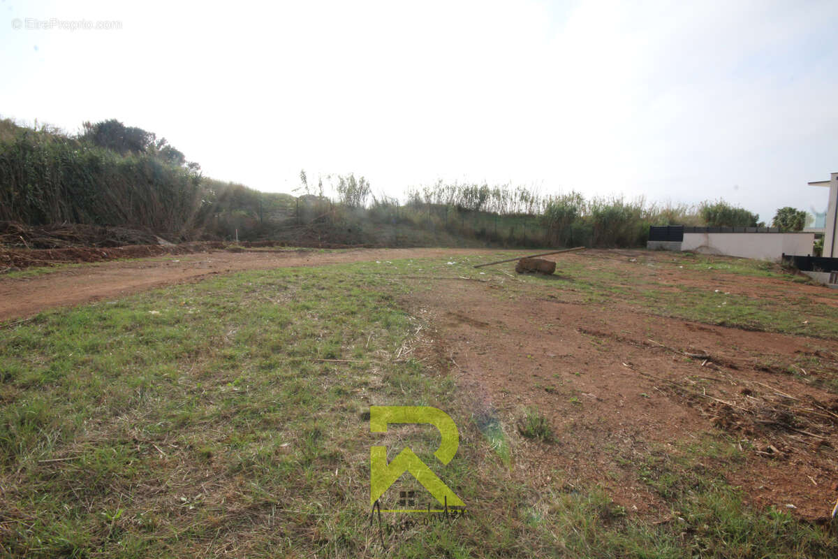 Agde - Terrain viabilisé de 490 m2 - photo 2