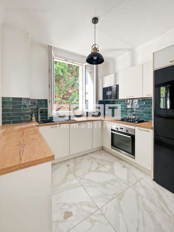 Maison à ASNIERES-SUR-SEINE