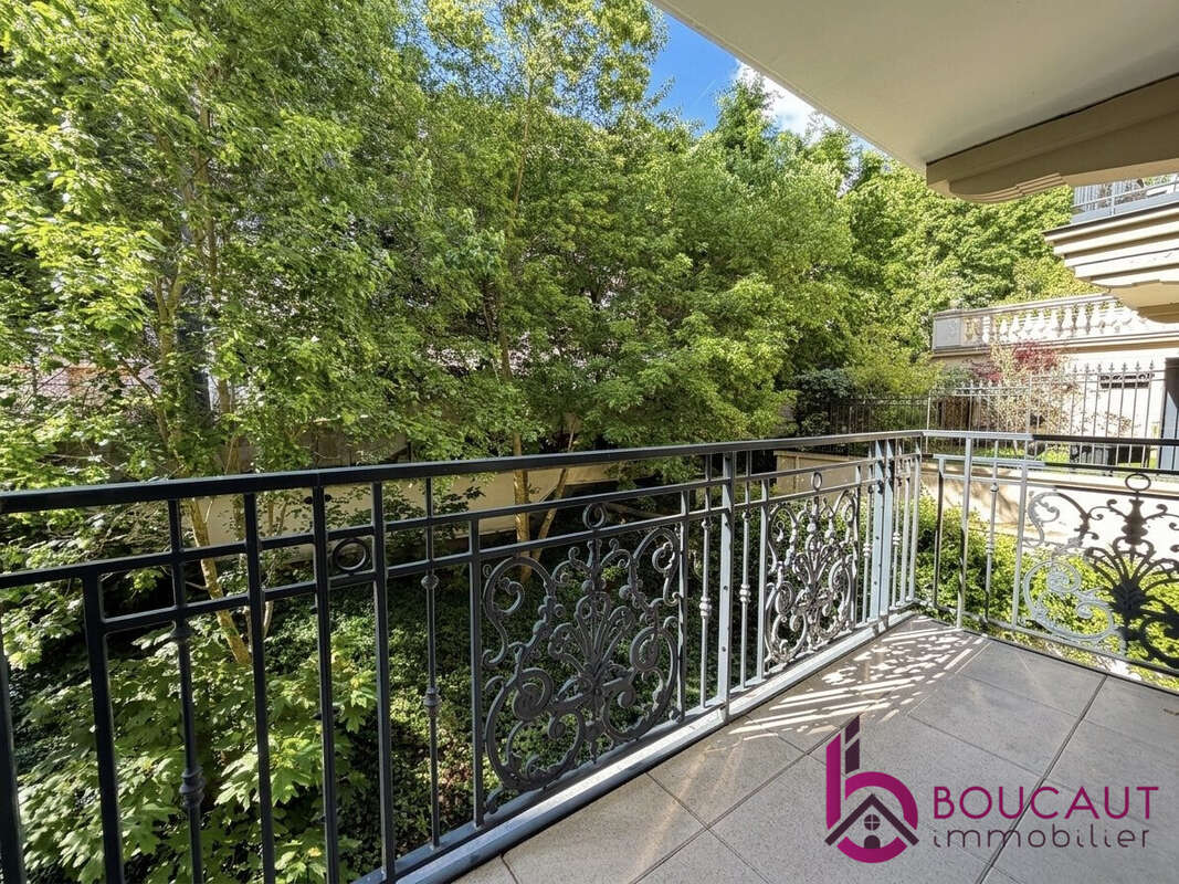 Appartement à LE PLESSIS-ROBINSON