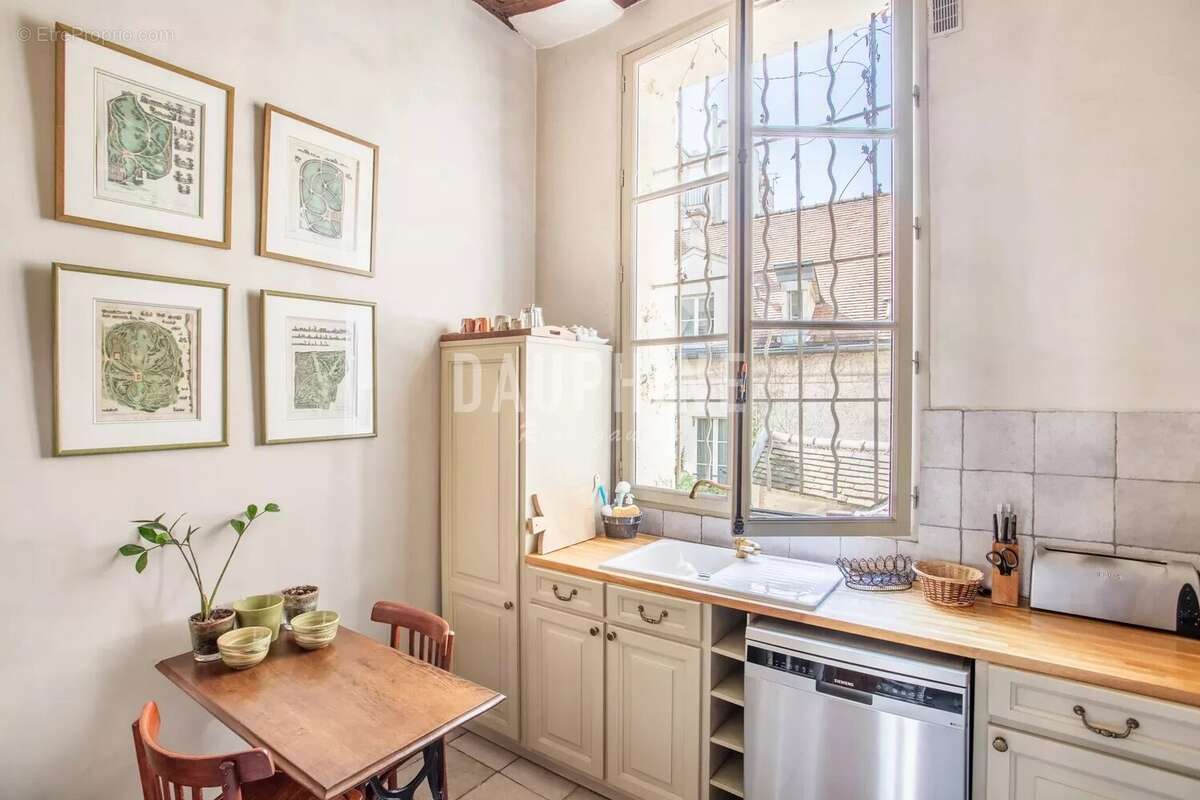 Appartement à PARIS-6E