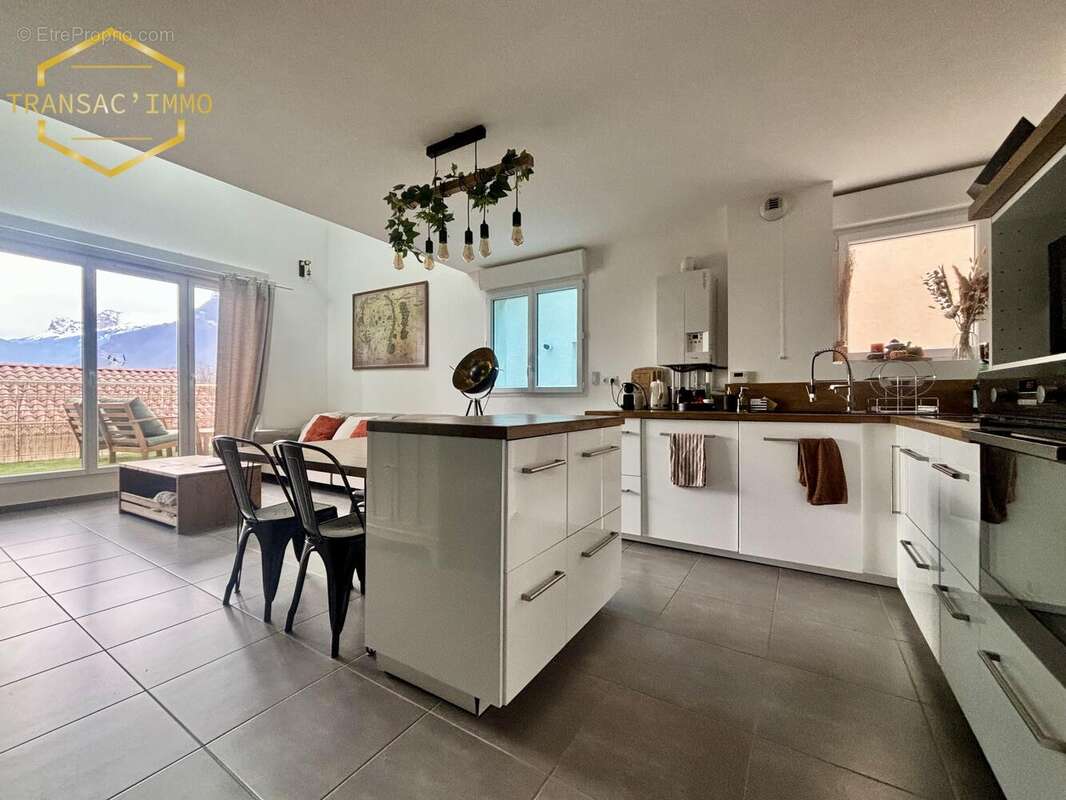 n°11 - Appartement à CLAIX