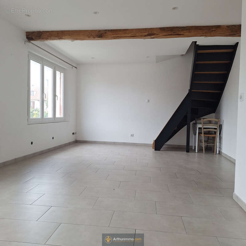 Maison à MARLES-EN-BRIE