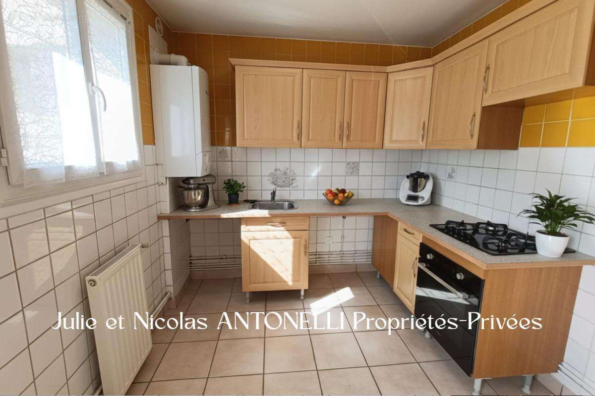 Appartement à SAINT-ETIENNE