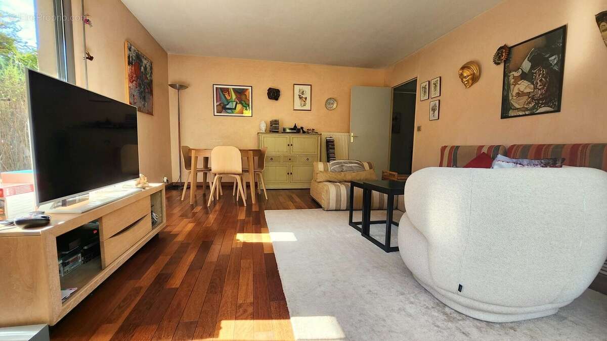 Appartement 83 m² à Maisons-Alfort  - photo 3