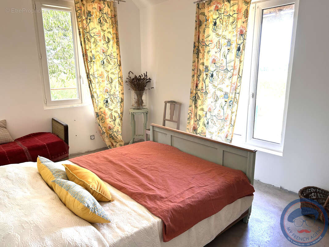 Ensemble immobilier - photo 4