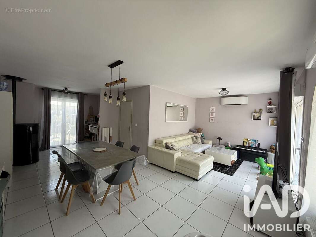 Photo 3 - Maison à NAINTRE