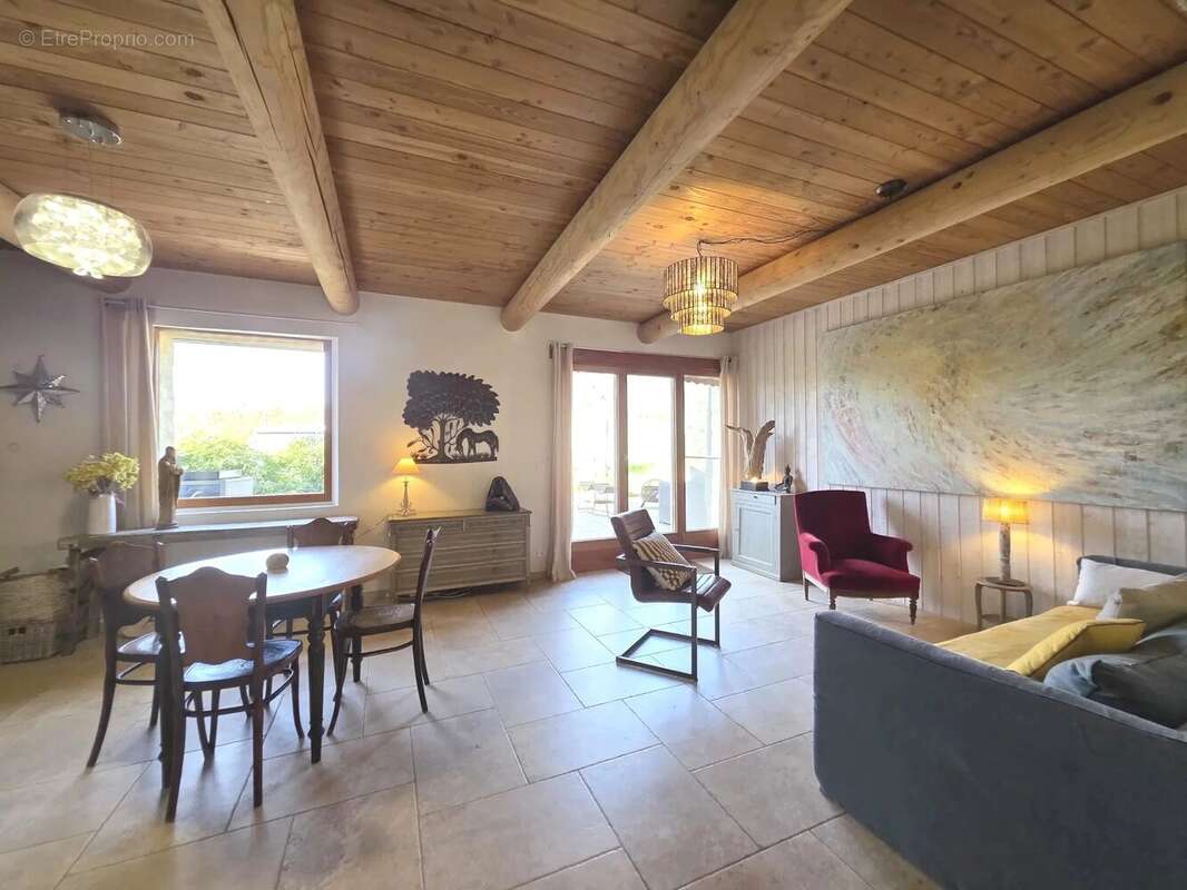 Maison à RUSTREL