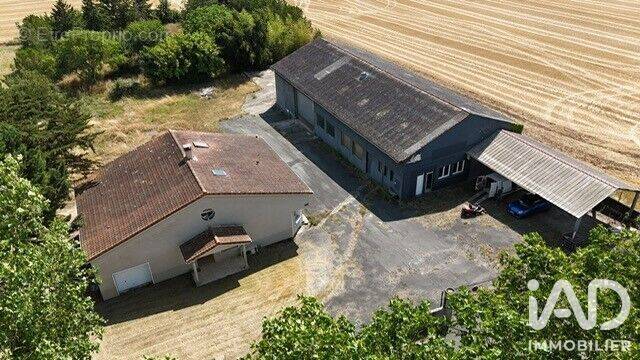Photo 1 - Maison à BERNAY-SAINT-MARTIN