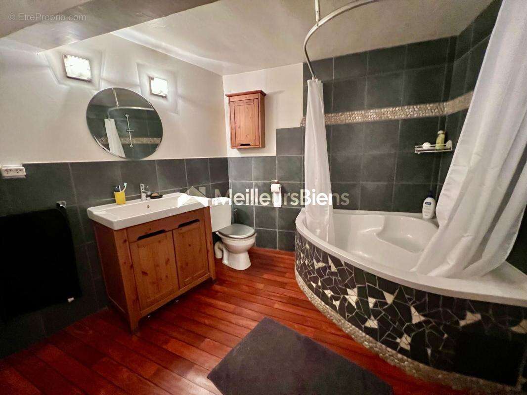 Maison de village de type T4/T5 155 m2, avec petite cour extérieure - photo 20