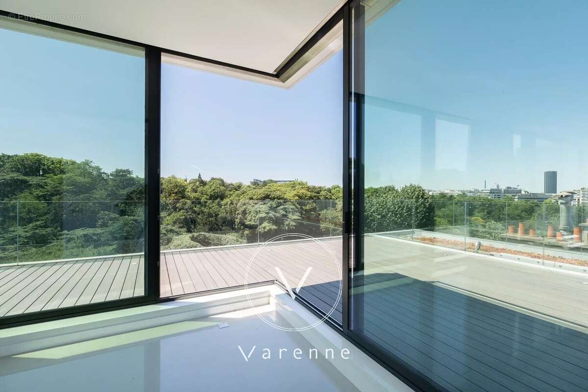 Paris 14e - Parc Montsouris - Duplex d'exception rénové à vendre -  5 pièces - 3 chambres - Terrasses - 250 m² - photo 7