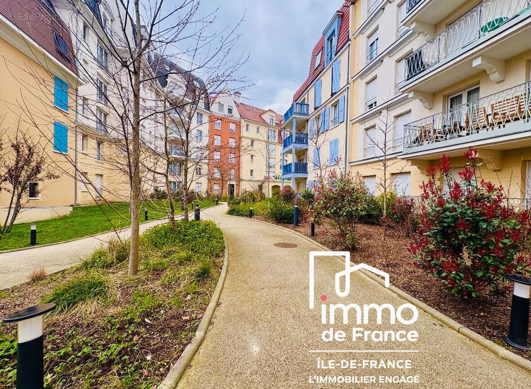 Appartement à LE BLANC-MESNIL
