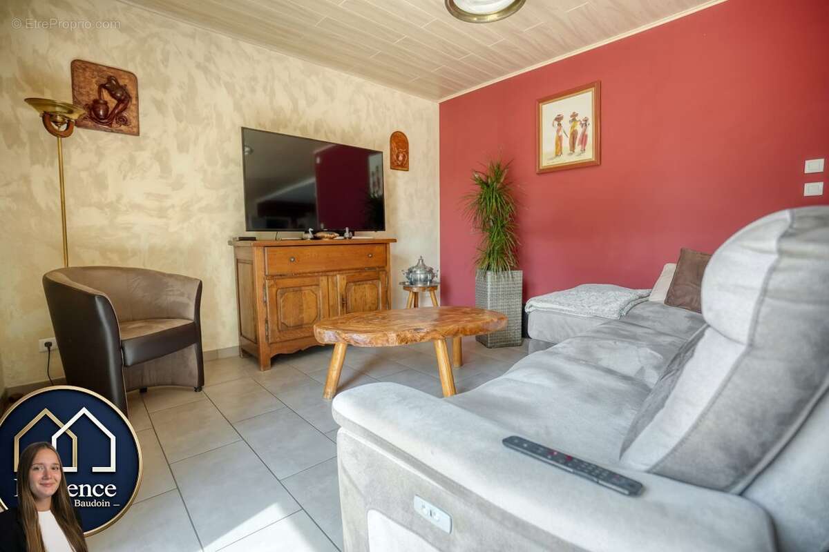 Maison 141 m² à Tremblay-Les-Villages  - photo 4