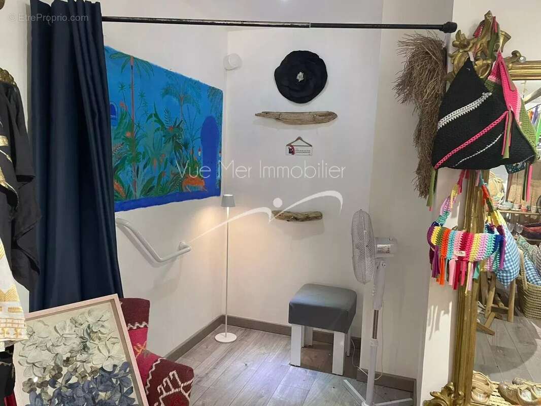 Commerce à LE LAVANDOU