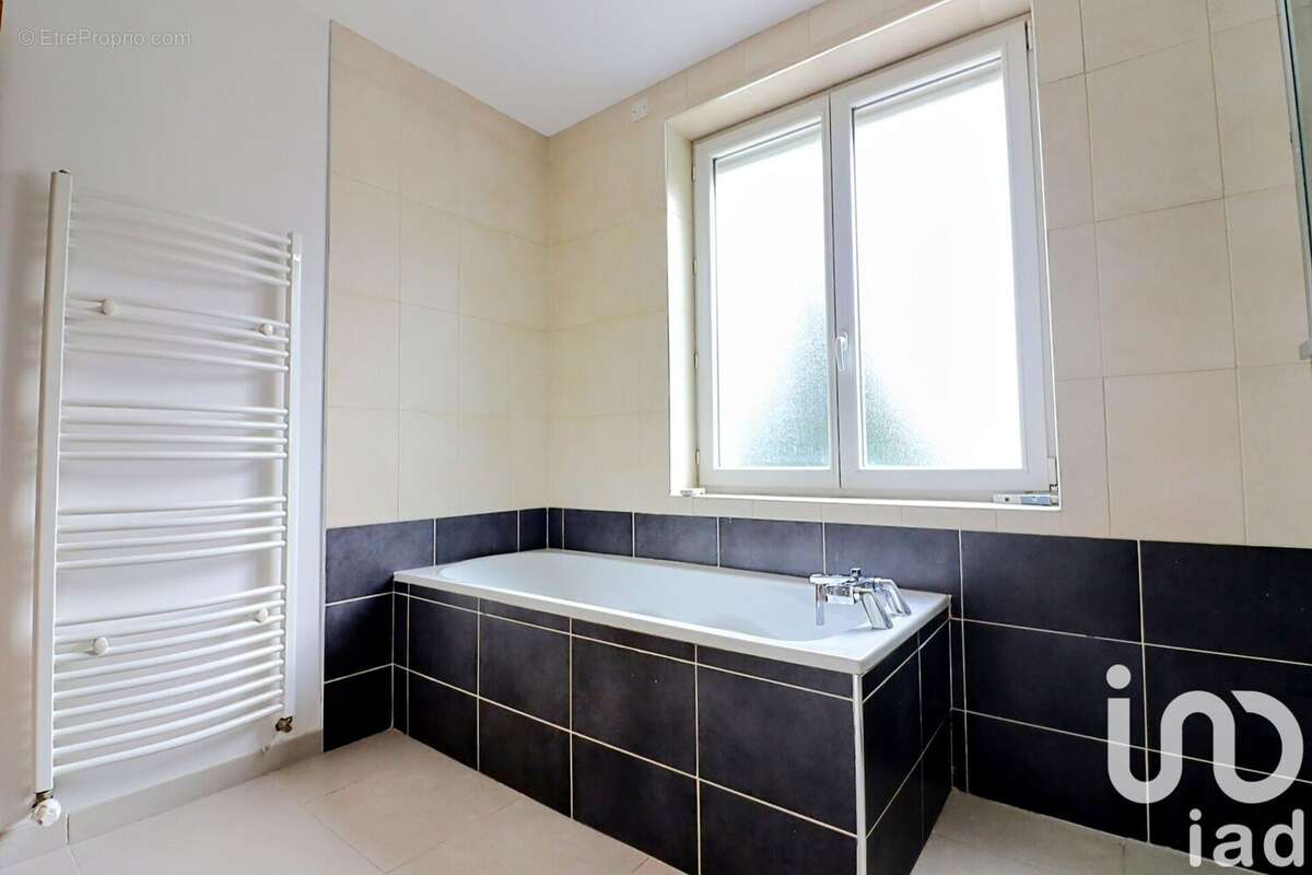 Photo 8 - Maison à LYON-8E