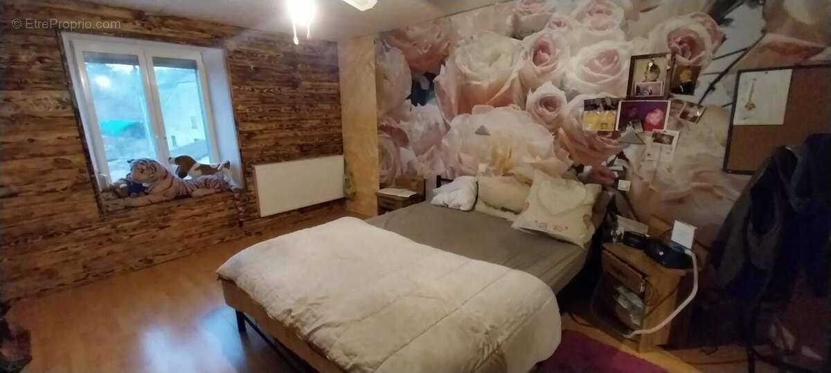 Maison à HAUTEVELLE