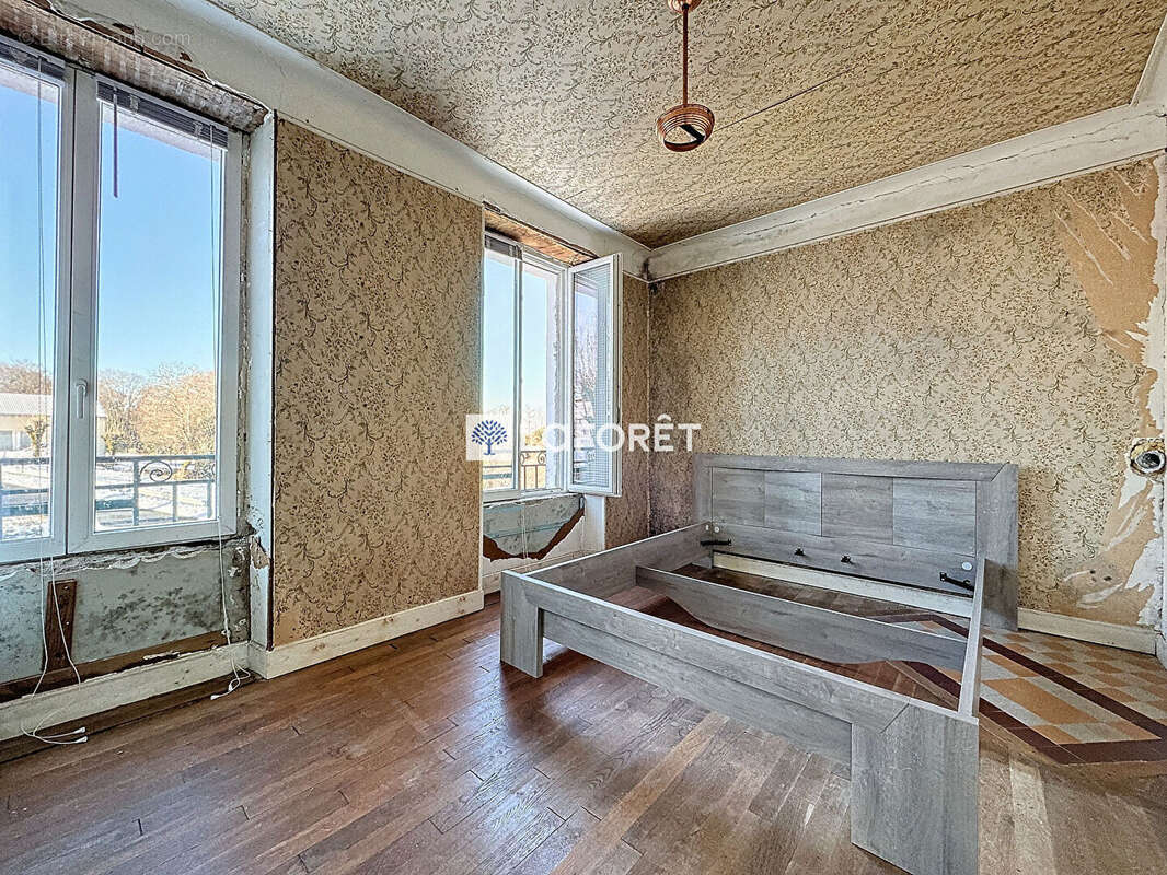 Maison à MONTPEYROUX