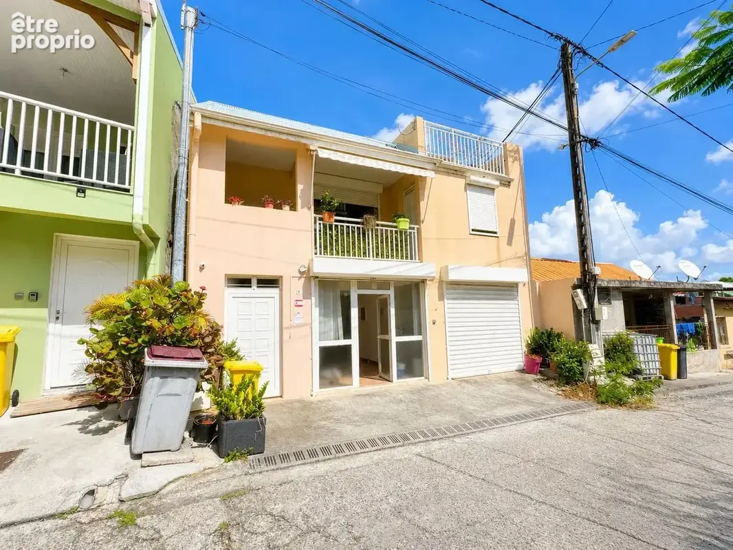 Vds Maison T4 + T2, Le Vauclin - photo 14