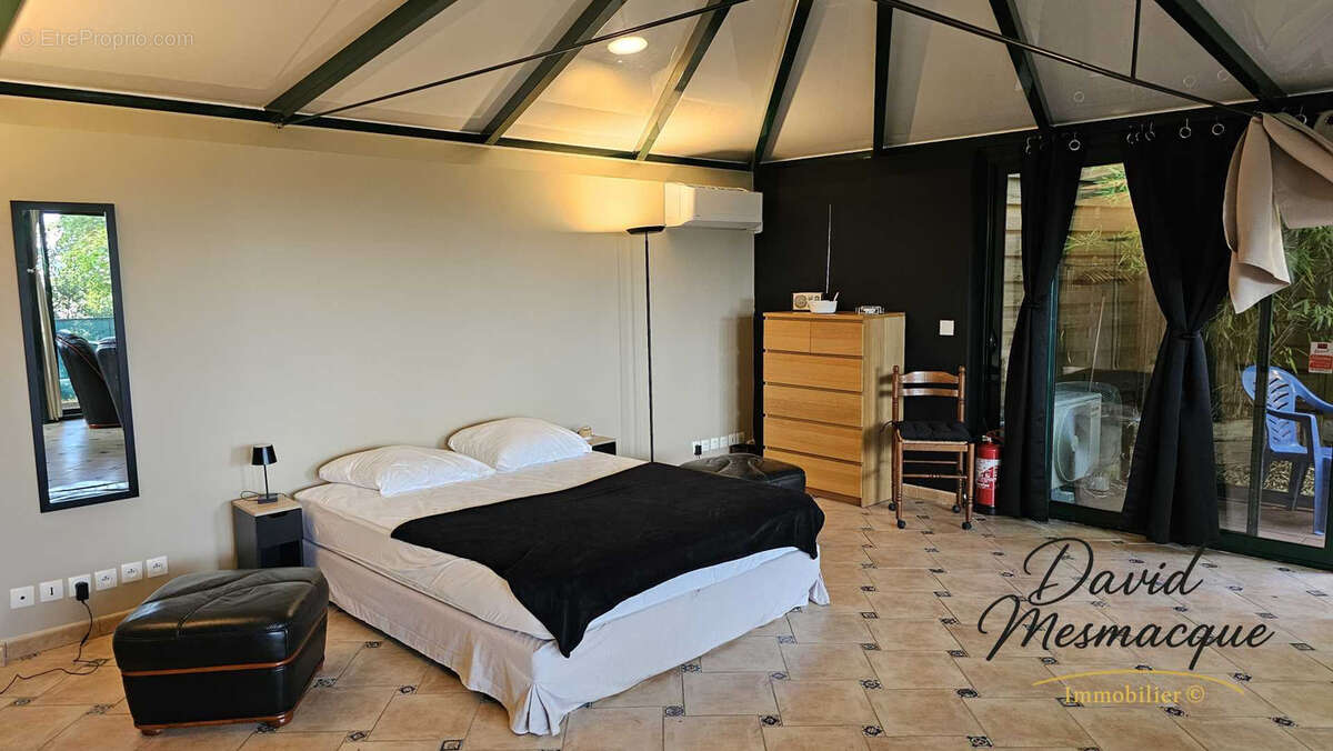 Autre à MEULAN