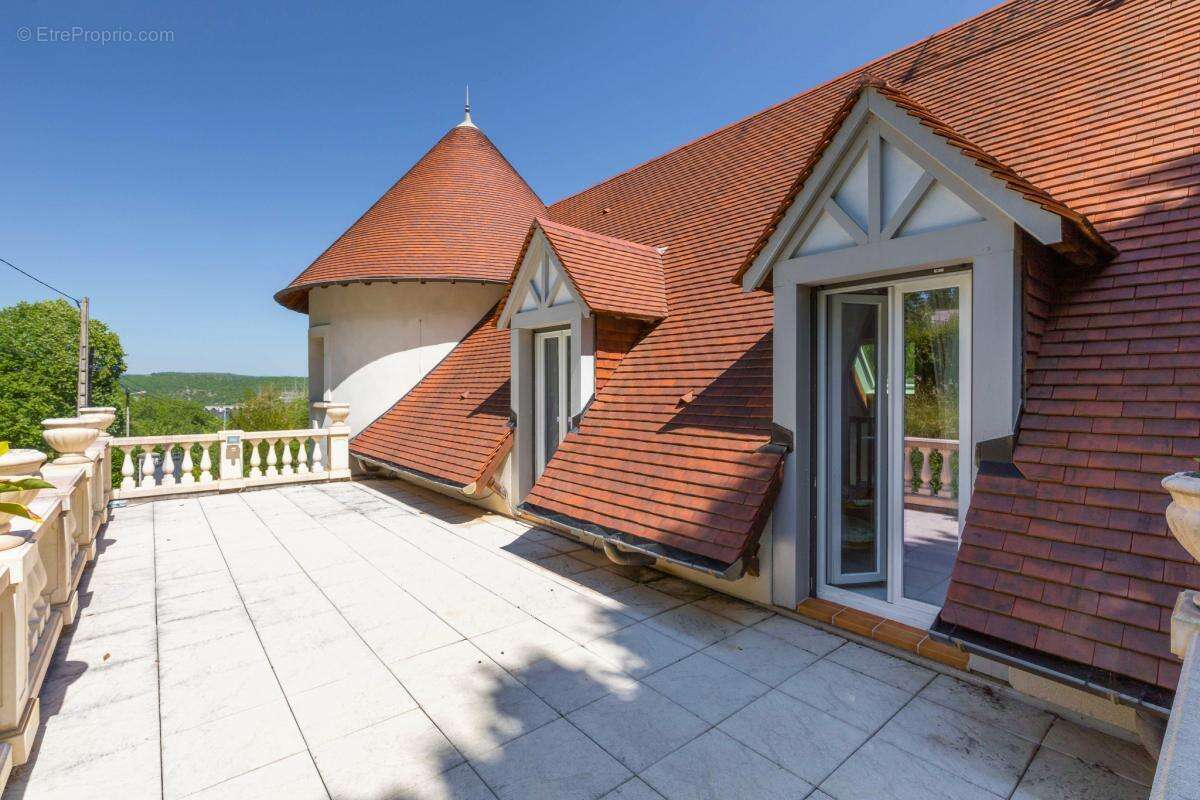 Maison à VELARS-SUR-OUCHE