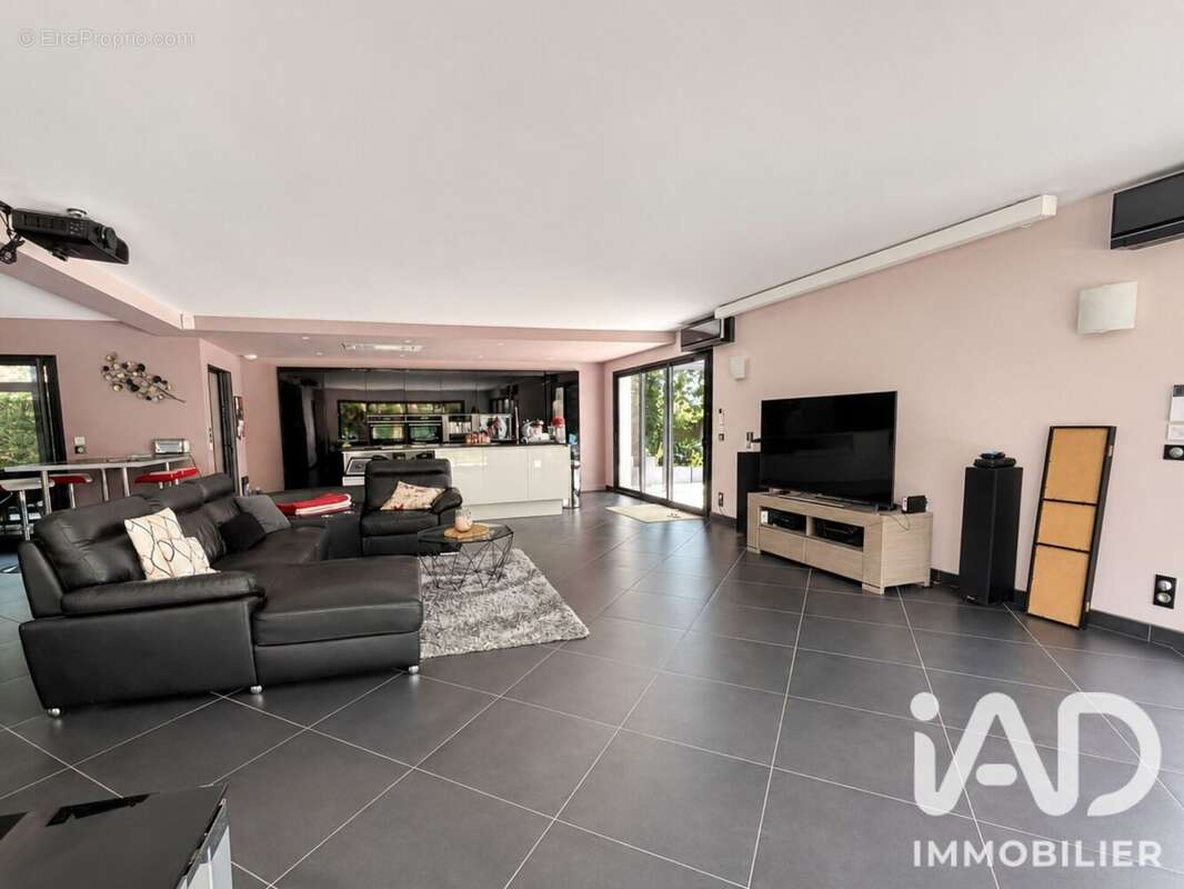 Photo 3 - Maison à SALLES