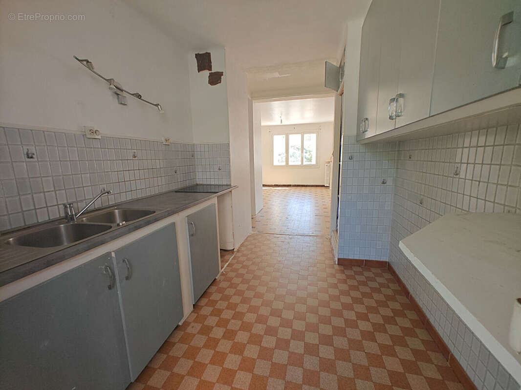 Appartement Toulon Est 4 pièces 68 m2 avec balcon, ascenseur et cave dans résidence sécurisée avec stationnement - photo 5