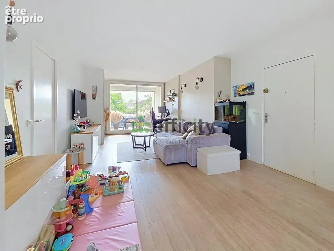 Appartement à LE PLESSIS-TREVISE