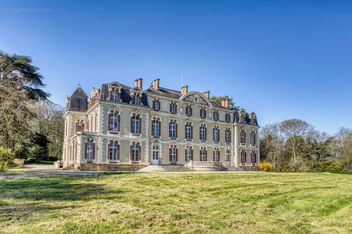 Maison à FONTAINEBLEAU