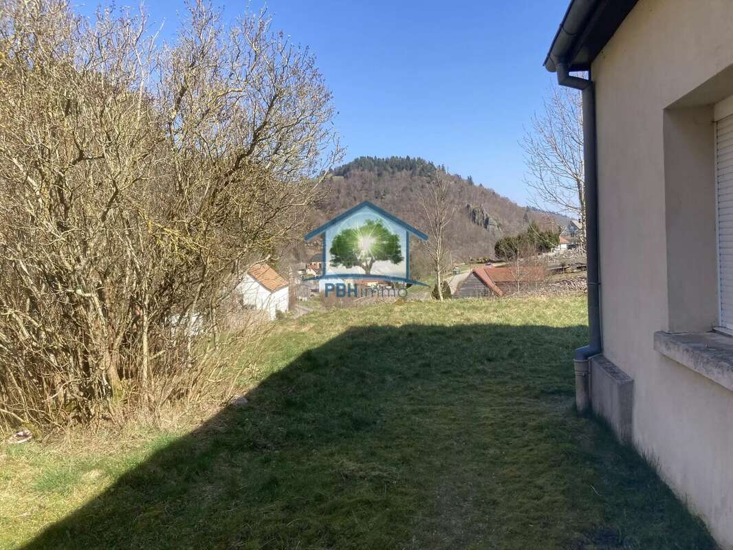 Maison à LE BONHOMME