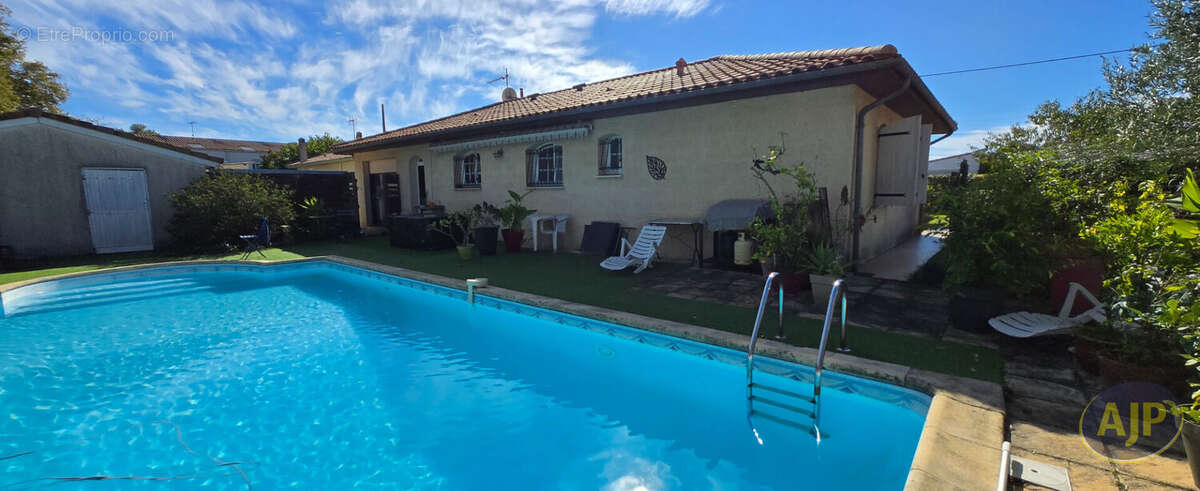 Maison à MARTIGNAS-SUR-JALLE