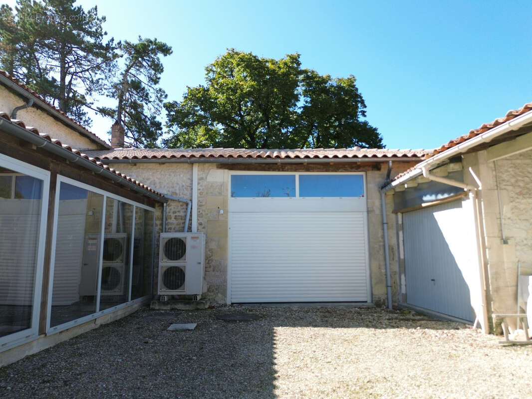 Maison à SAINT-EUGENE