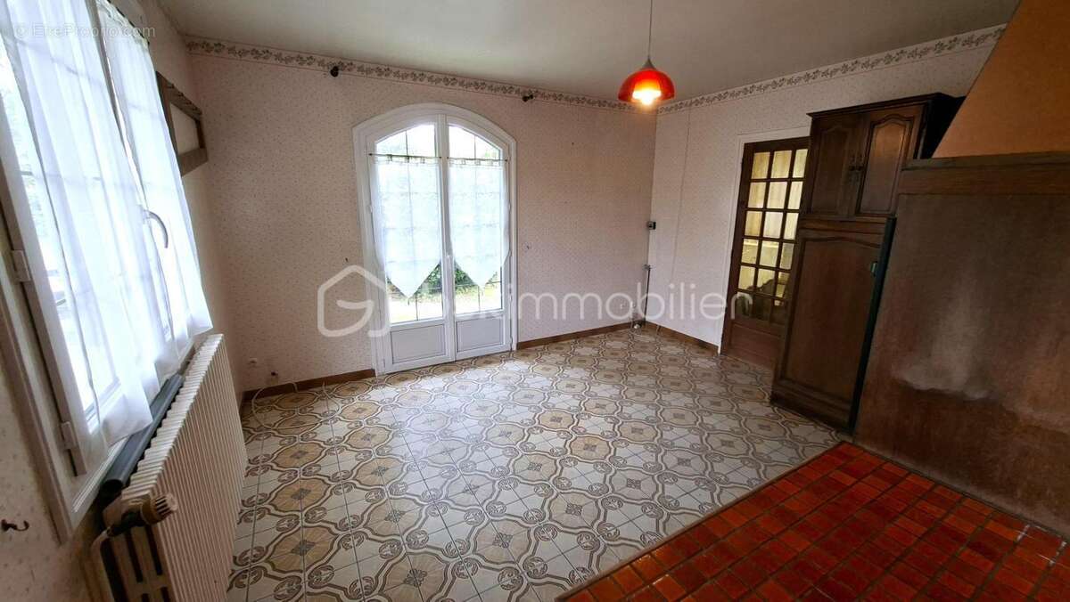 Maison à TESSY-SUR-VIRE