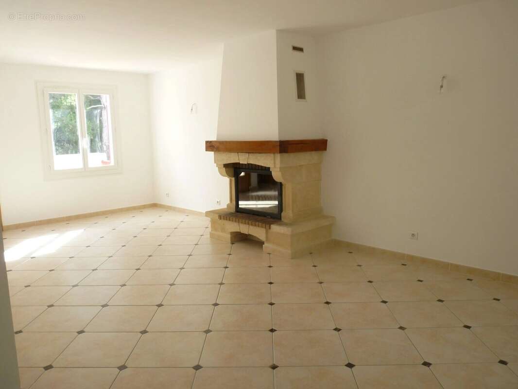 Maison à ROQUEVAIRE