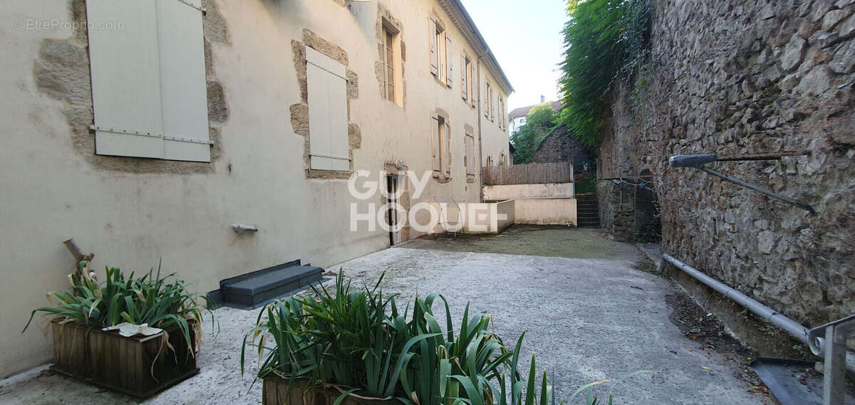 Appartement à VALS-LES-BAINS