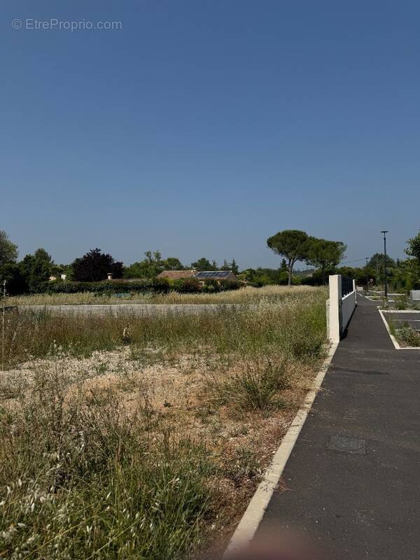 Terrain à SAUSSINES