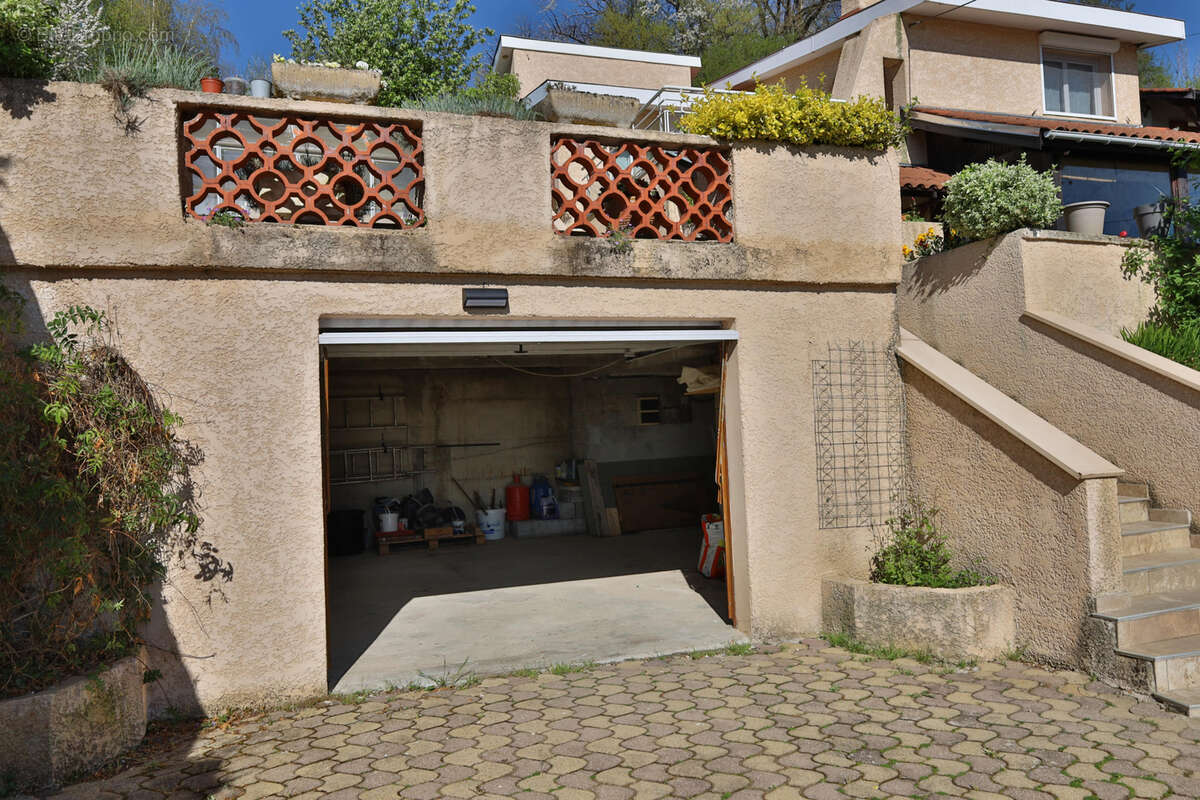 Maison à SAINT-JUST-CHALEYSSIN