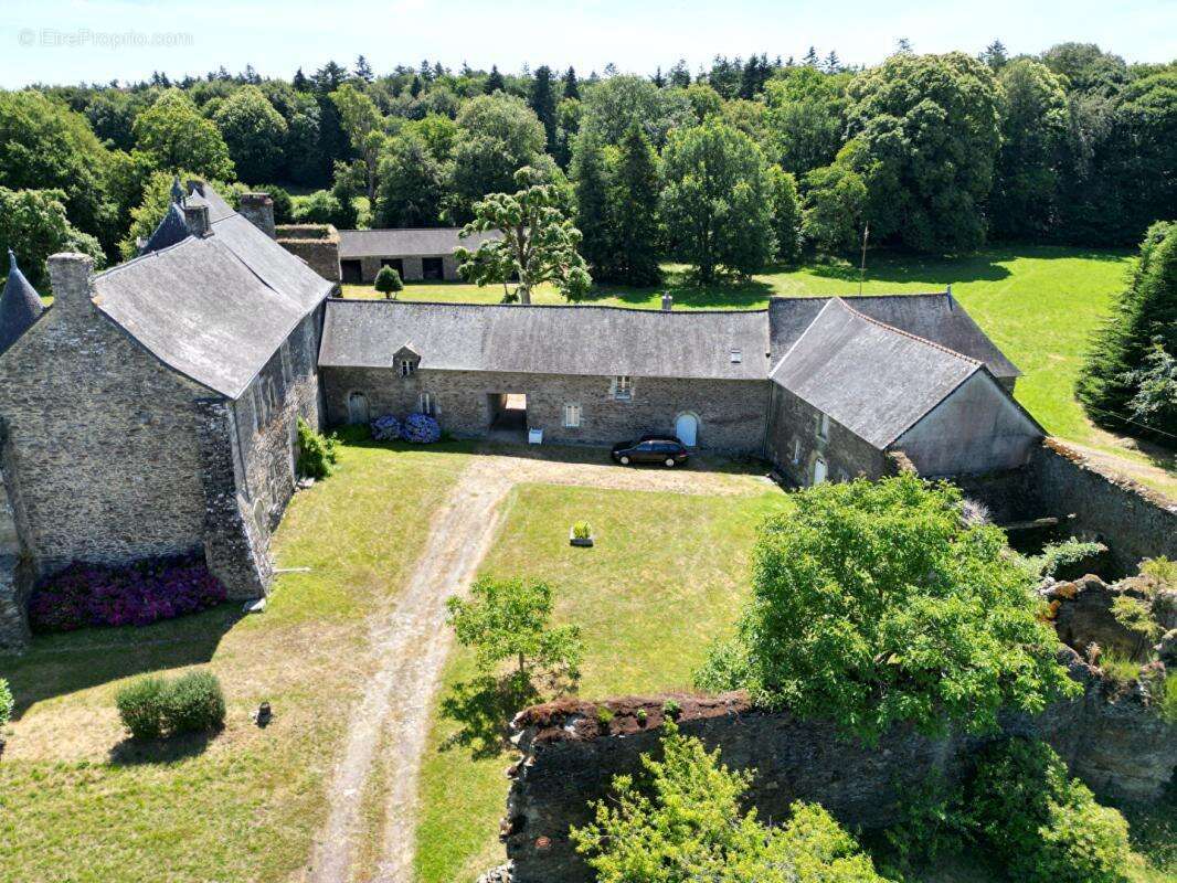 Manoir XV et XVIII siècle à restaurer - photo 2