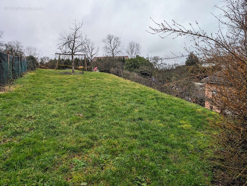 Maison de 120m² avec piscine couverte - photo 8