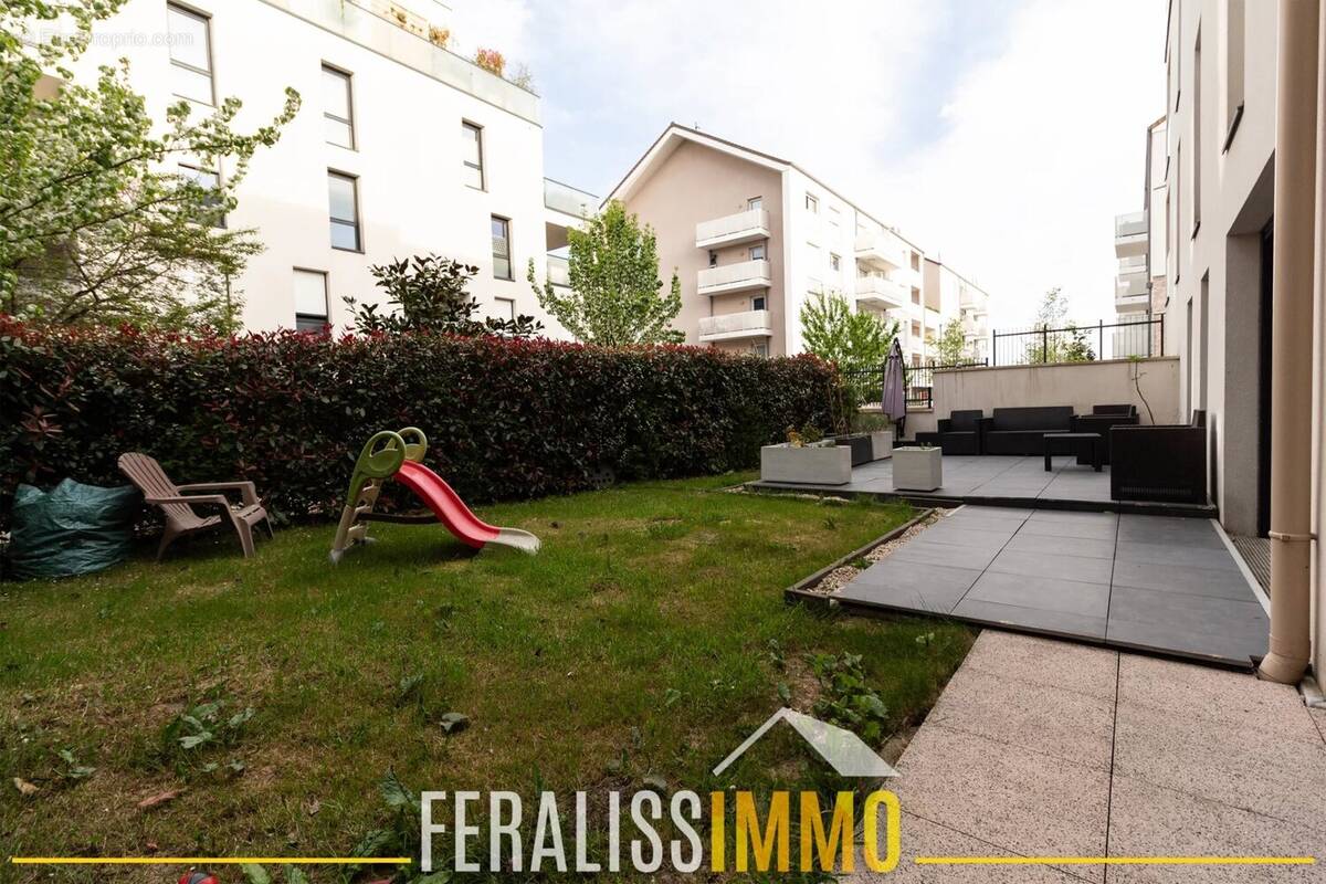 Appartement à JOUY-LE-MOUTIER