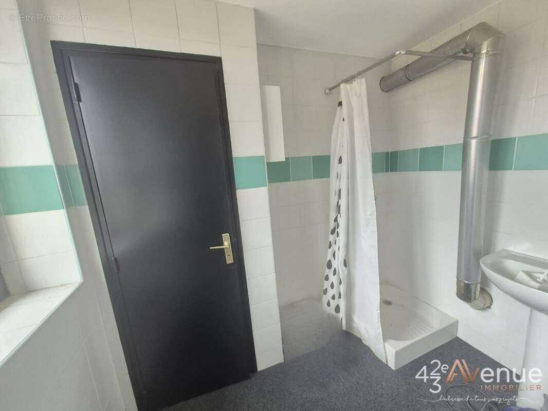 Commerce à SAINT-ETIENNE