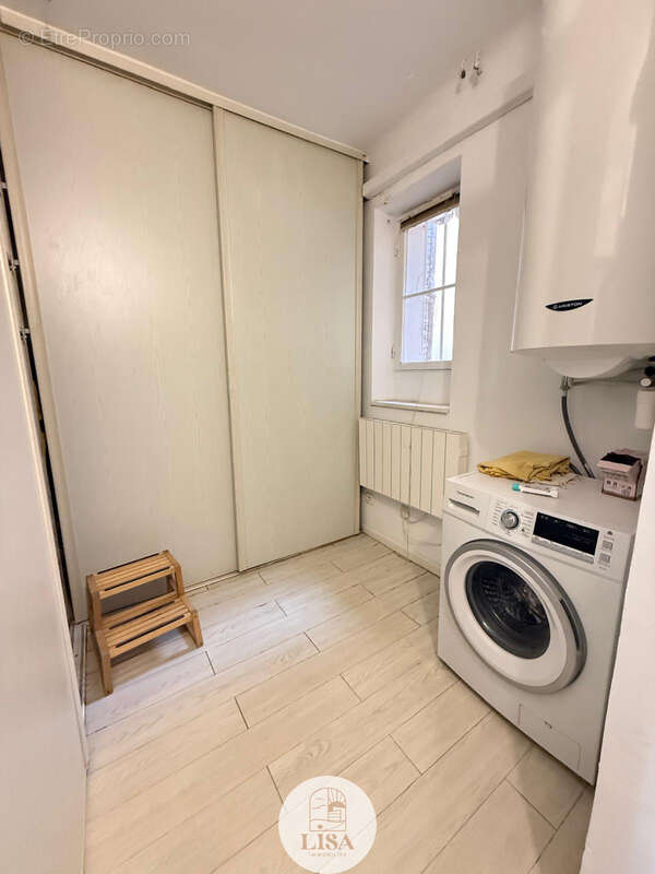 Appartement à MARSEILLE-6E