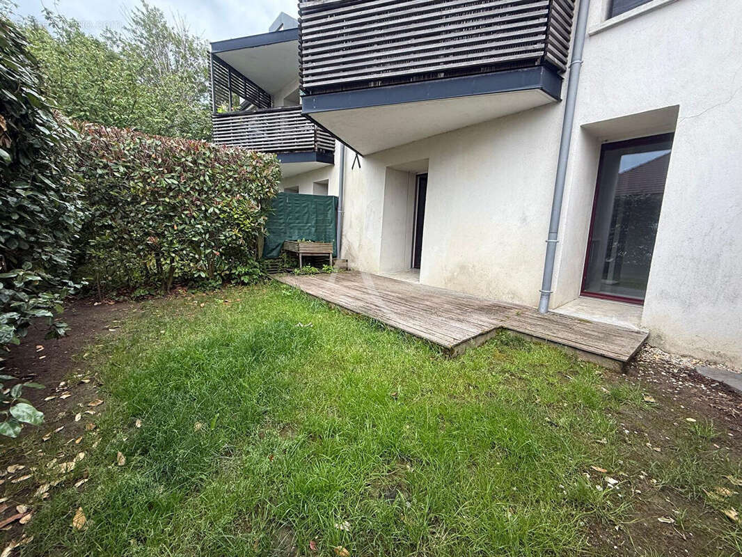 Appartement à BUSSY-SAINT-GEORGES