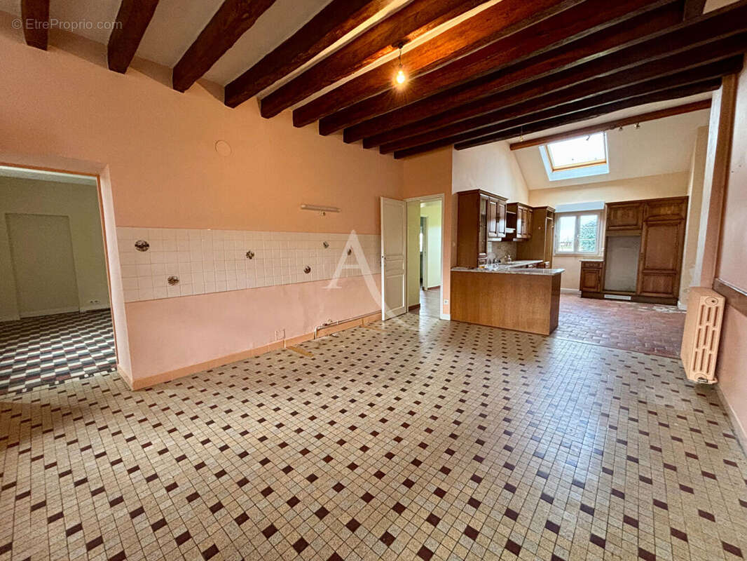 Maison à CONTRES
