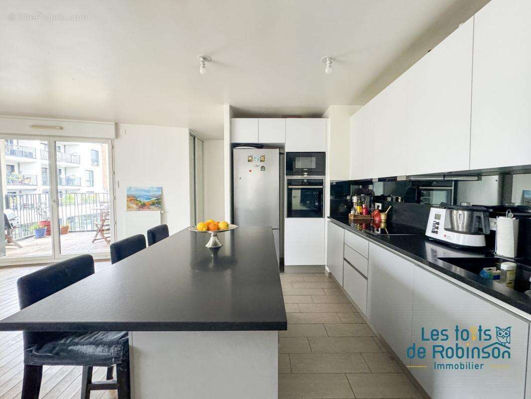 Appartement à LE PLESSIS-ROBINSON