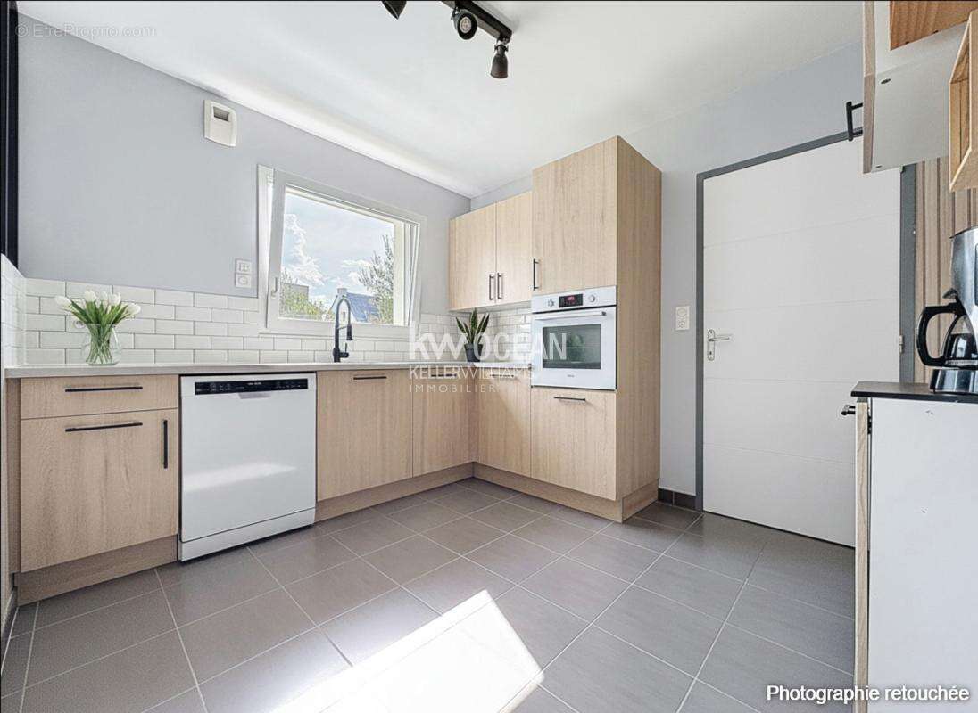 Maison à LE RELECQ-KERHUON