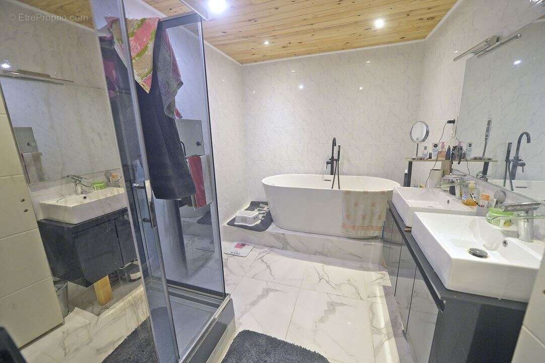 Maison à NIEULLE-SUR-SEUDRE